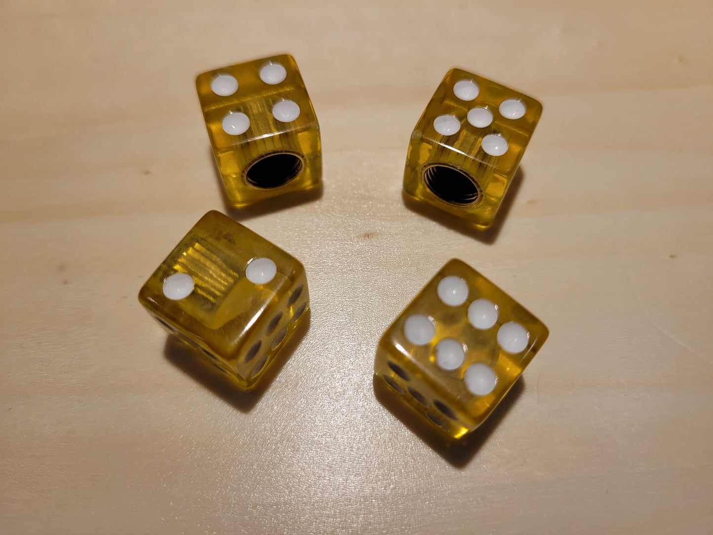 Ventilhatt Dice, gul